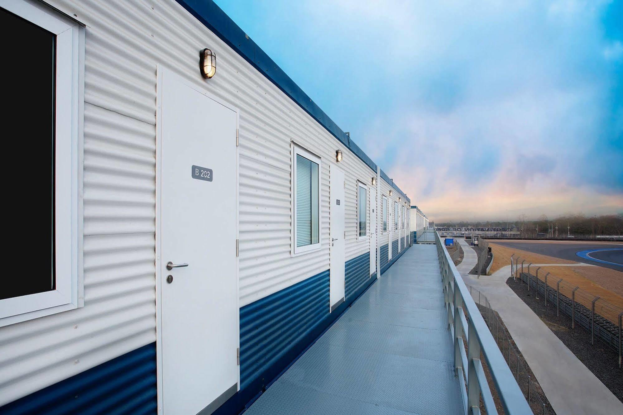 Bric Box Hotel Buri Ram Zewnętrze zdjęcie